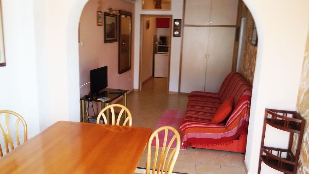 Apartments Carmen Vinišće Zimmer foto